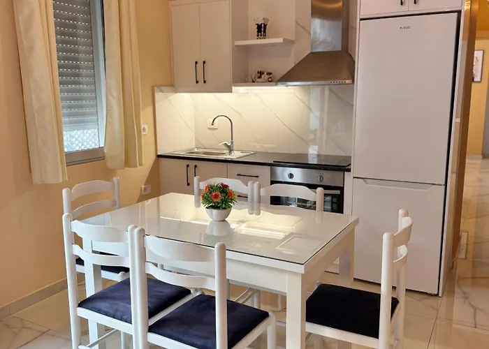 Terraces Juju Ap Sarandë