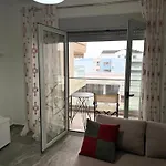 Terraces Juju Ap Sarandë